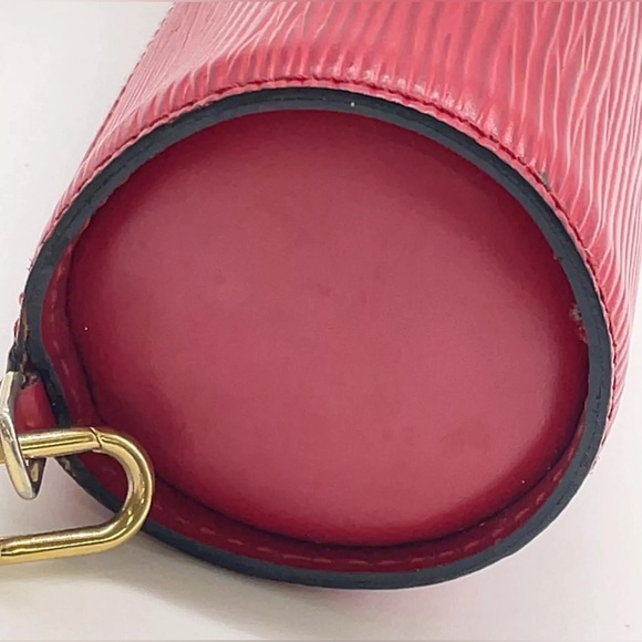 Authentic Louis Vuitton Epi Red Soufflo Pouch W/Bag - Picture 9 of 16